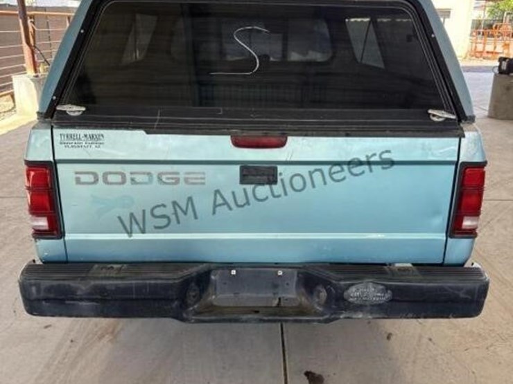 1995-dodge-dakota-image-6