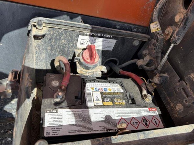 #220-•-doosan-wheel-loader-w/-bucket-image-25