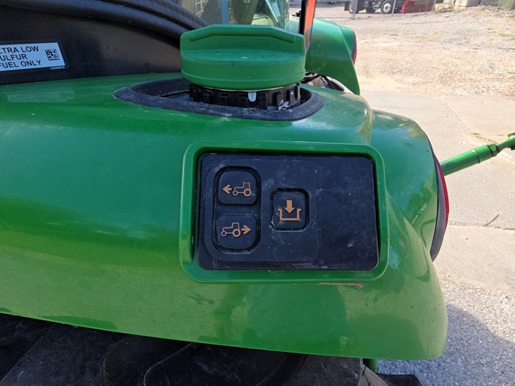 john-deere-4044r-image-85