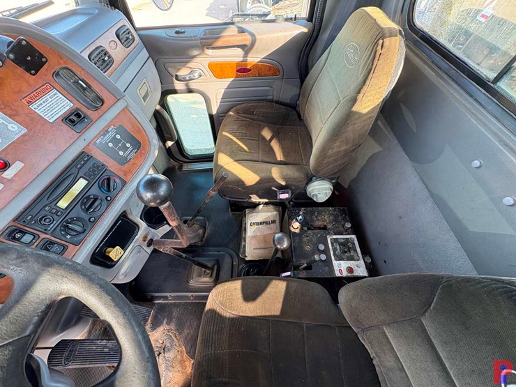2006-peterbilt-357-image-10