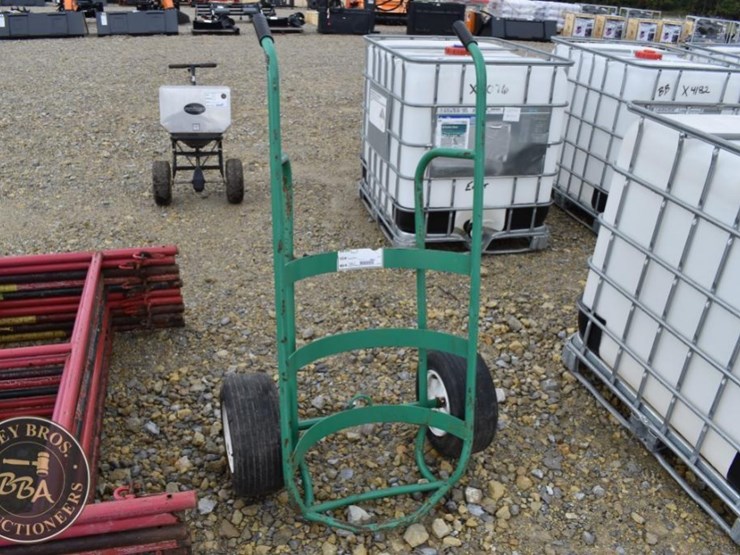 two-wheeled-tree-cart-image-1