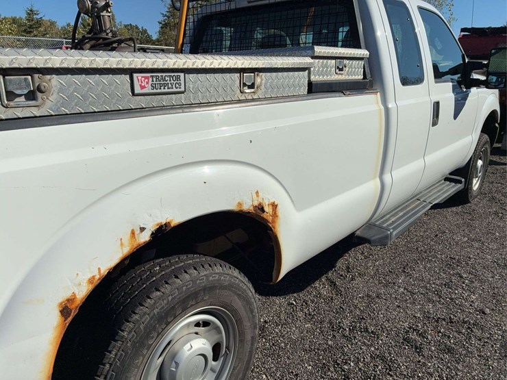 2012-ford-f350-image-16