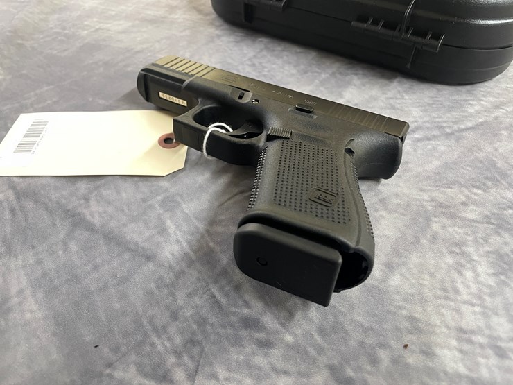 #4010-•-glock-19-gen-5,-sn:-cdyu735-image-3