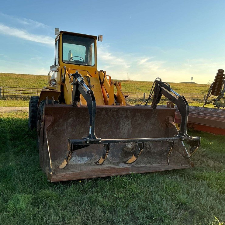 Allis chalmer 645B
