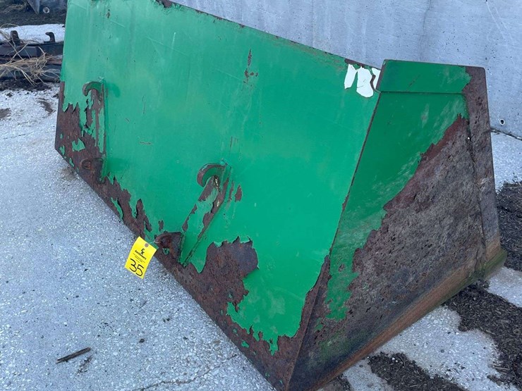 7'-euro-style-high-capacity-loader-bucket-image-9