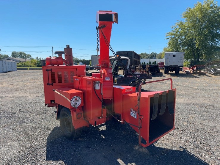 eeger-beever-tow-behind-wood-chipper-image-3