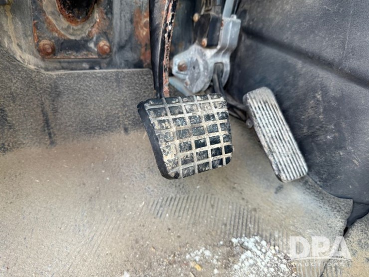 2002-international-durastar-4400-image-56