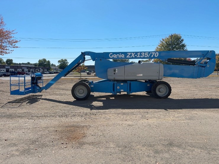 2016-genie-zx135/70-image-2