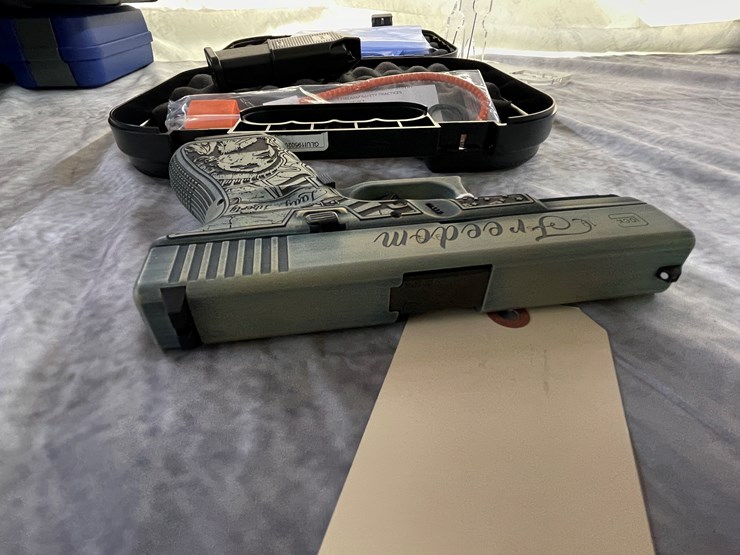 #4009-•-glock-19-gen-3-"liberty"-edition,-sn:-akyh330-image-5