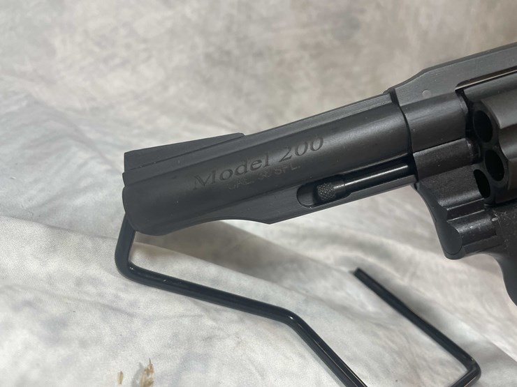 #4810-•-rock-island-arms-m200-38-spl-revolver,-sn:-ria2880686-image-11