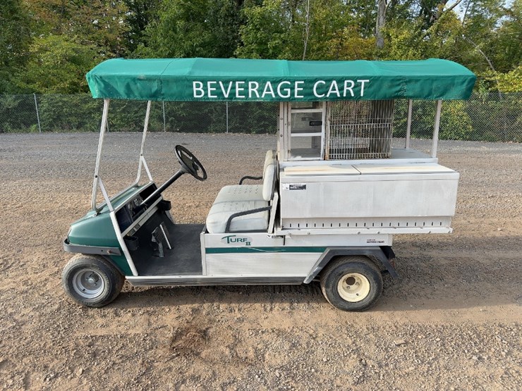 club-car-turf-ii-beverage-cart-image-2