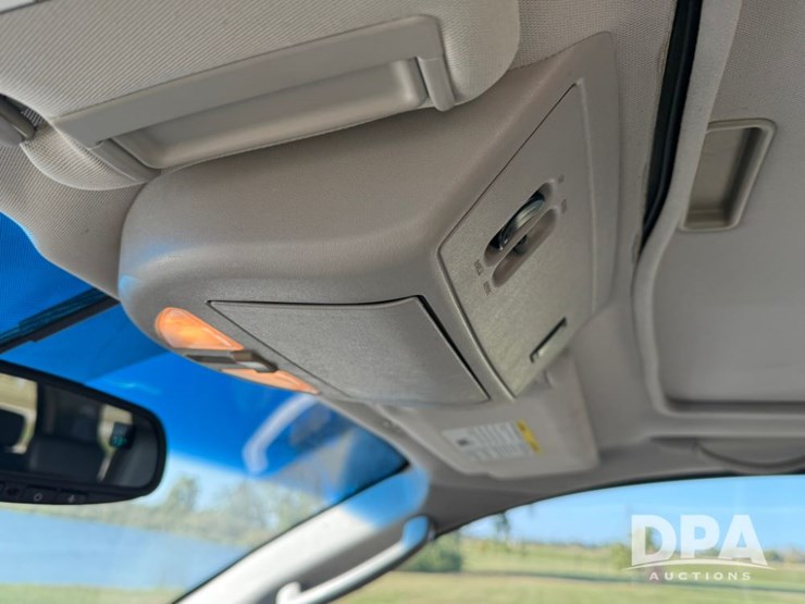 2004-nissan-armada-se-image-19