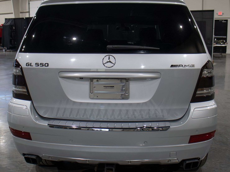 2008-mercedes-benz-gl-550-amg-suv-image-10