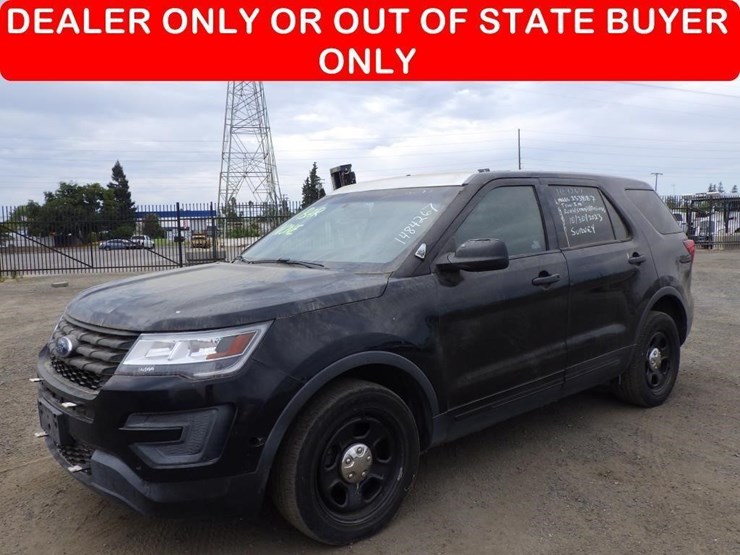 2016-ford-explorer-image-1