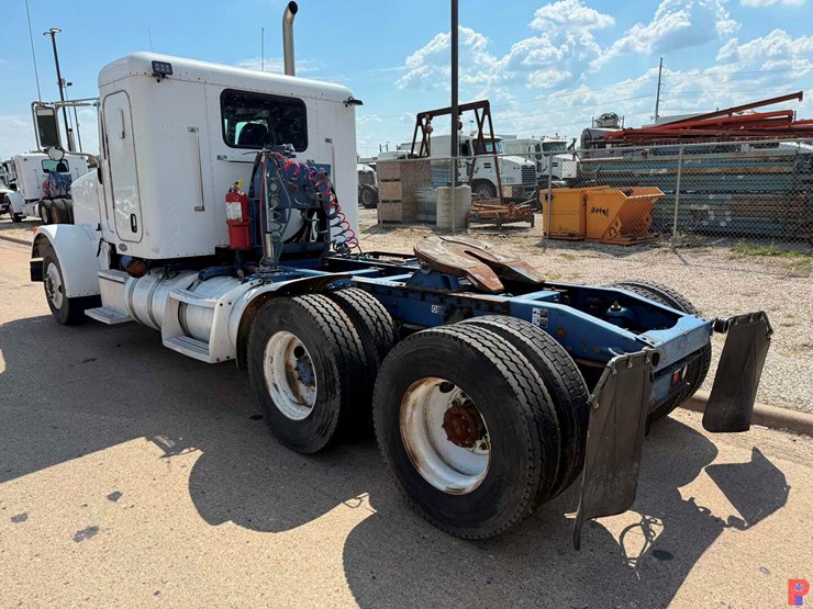 2006-peterbilt-378-image-5