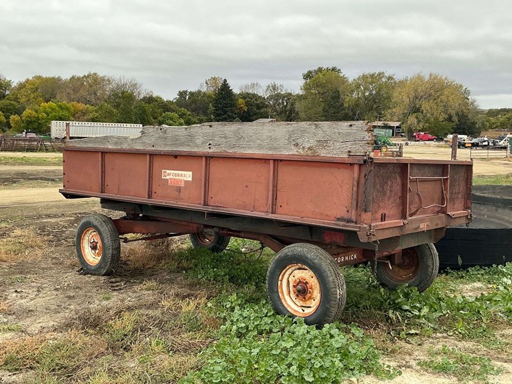 mccormick-corn-wagon-image-1