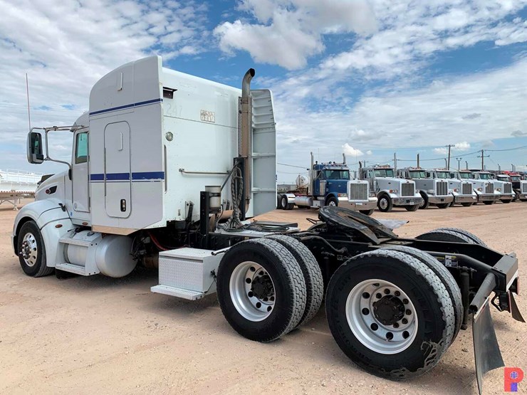 2012-peterbilt-386-image-6
