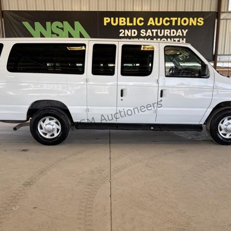 2009 FORD E350