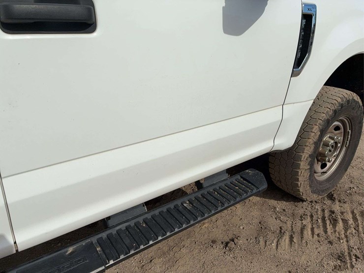 2021-ford-f250-image-18