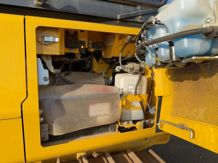 2023-komatsu-d39ex-24-image-30