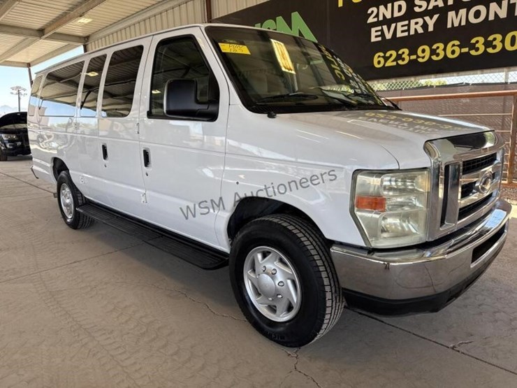 2009-ford-e350-image-2