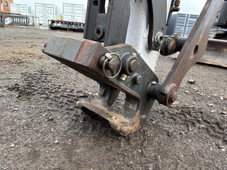 2019-bobcat-e32i-image-12
