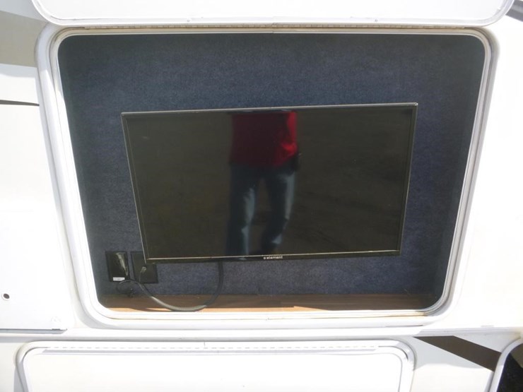 2014-ford-e450-image-45