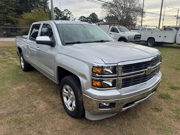 2015-chevrolet-silverado-1500-lt-image-2