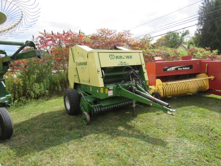 krone-classic---line-130b-round-baler-image-1