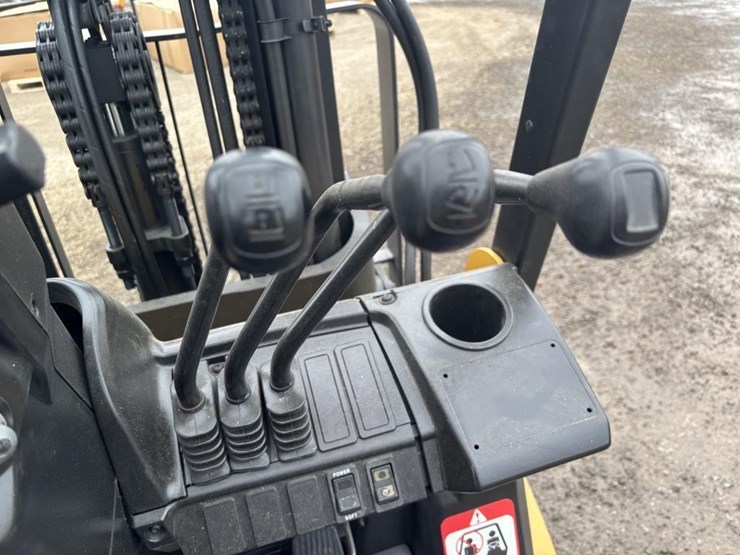 2016-caterpillar-2c6000-image-21