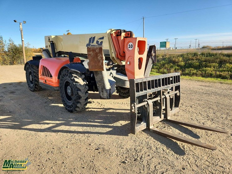 2010-jlg-g10-55a-image-4