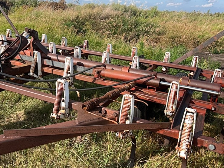 wilrich-43’-field-cult-image-10