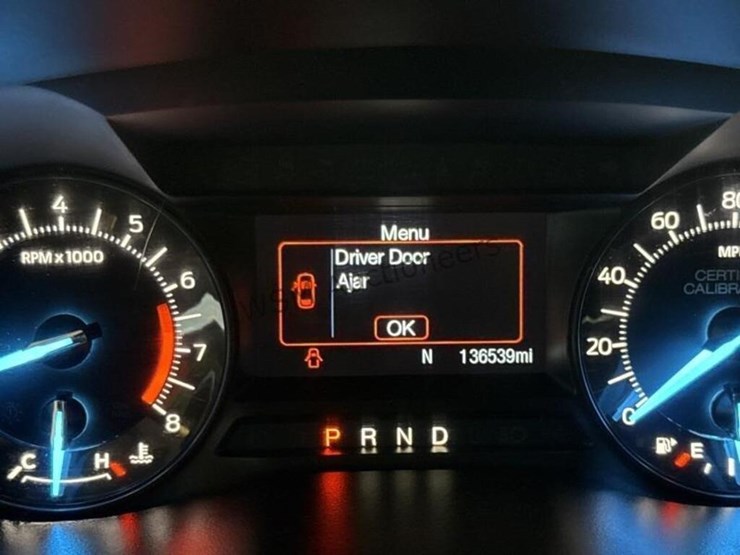 2017-ford-explorer-image-19