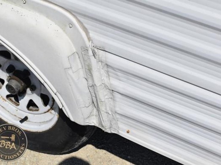 2004-keystone-rv-co-hornet-sport-27bs-38101-image-56