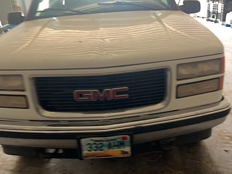 1998-chevrolet-half-ton-four-wheel-drive-pick-up,￼-showing-254,000-miles,-used-for-farm-service-pick-up,-works-great-image-16