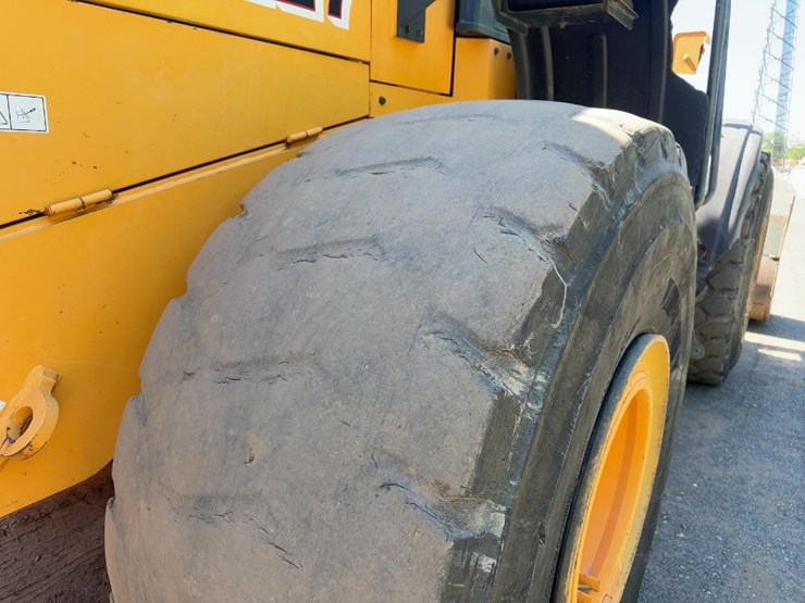 2012-hyundai-hl780-9-image-14