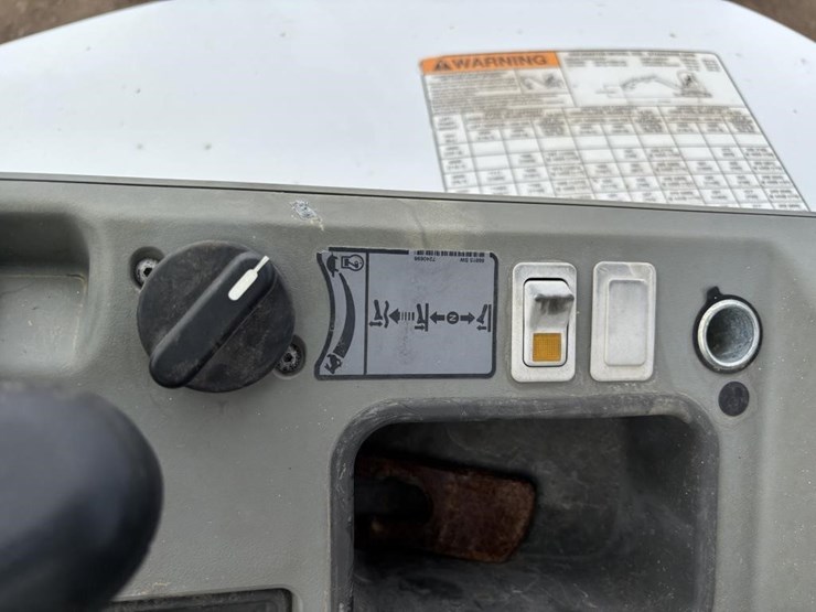 2017-bobcat-e35i-image-36
