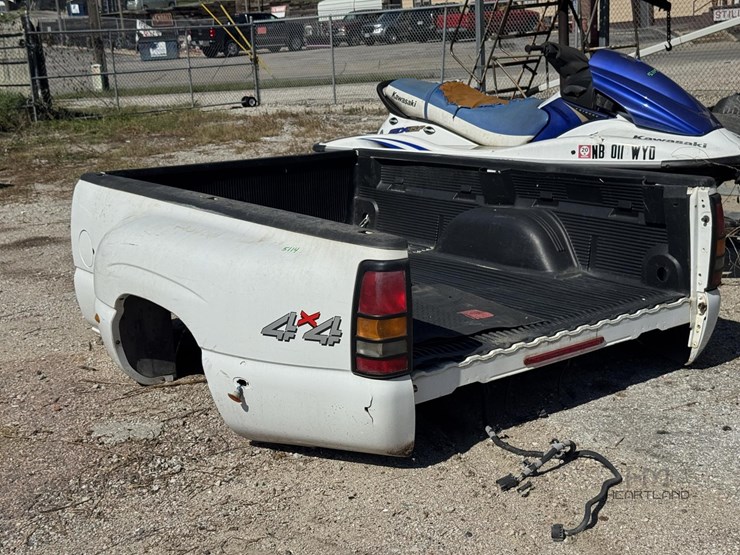 lot-of-(2)-pickup-truck-beds-lot-of-(2)-pickup-truck-beds-image-1