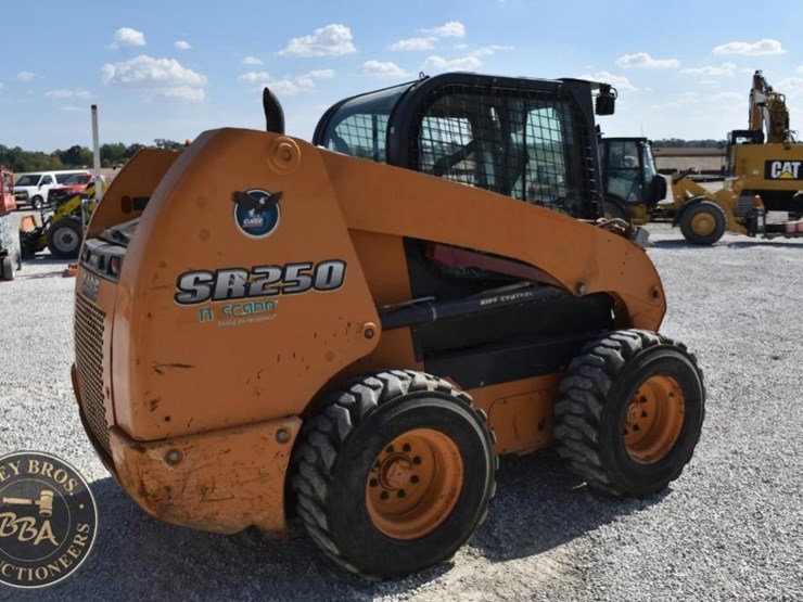 2013-case-sr250-image-31