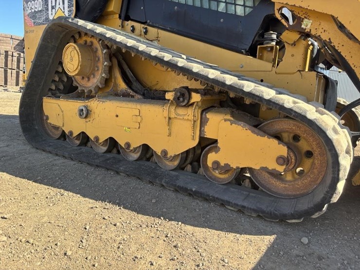 2016-caterpillar-299d2-xhp-image-17