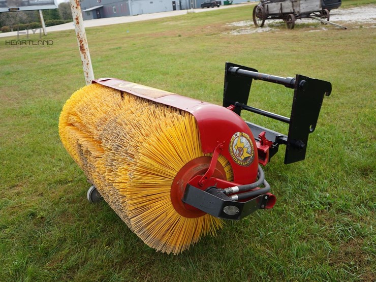 m-b-companies-72"-sweeper-broom-4004-image-1