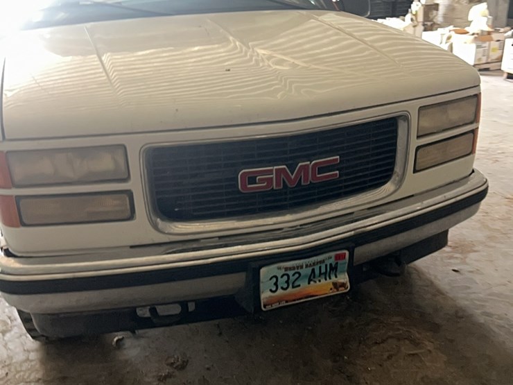1998-chevrolet-half-ton-four-wheel-drive-pick-up,￼-showing-254,000-miles,-used-for-farm-service-pick-up,-works-great-image-15