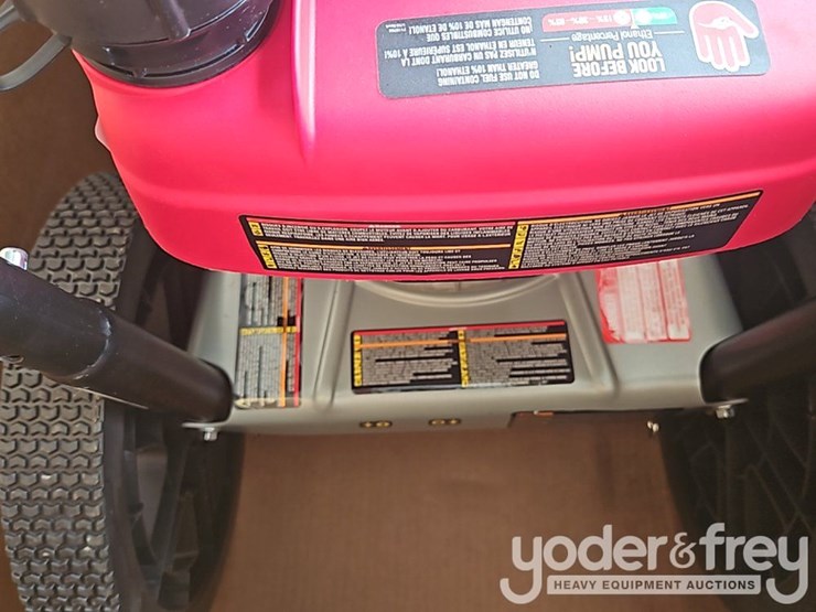 simpson-3000-psi-pressure-washer-honda-engine-image-2