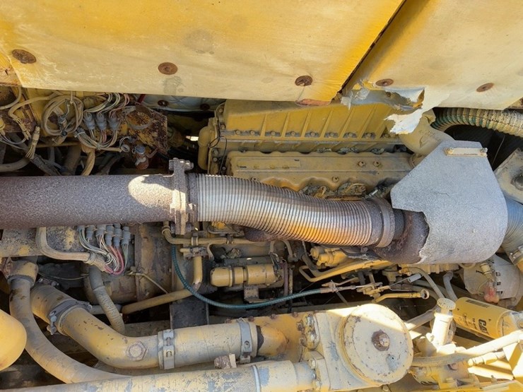 1990-caterpillar-d30d-image-16