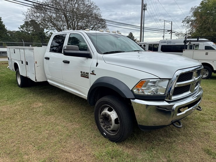 2016-ram-4500-tradesman-image-2