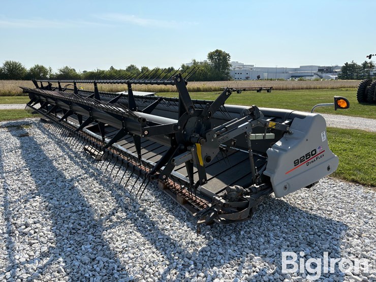 2013-gleaner-9250-image-1