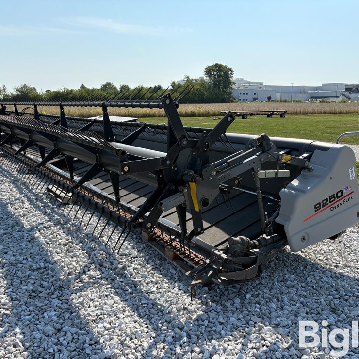 2013 GLEANER 9250