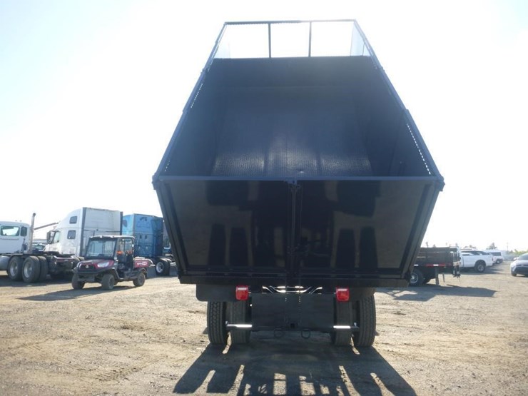 2016-ford-f750-image-11