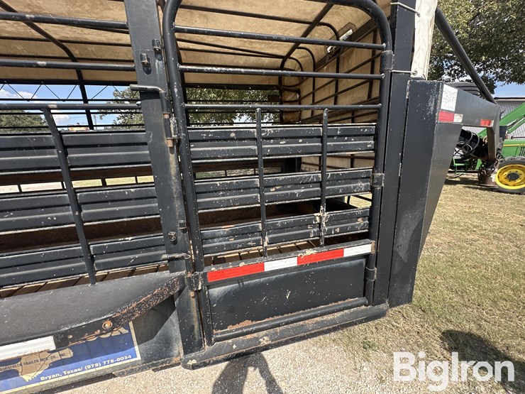 2008-gooseneck-28’x6’-t/a-livestock-trailer-image-14