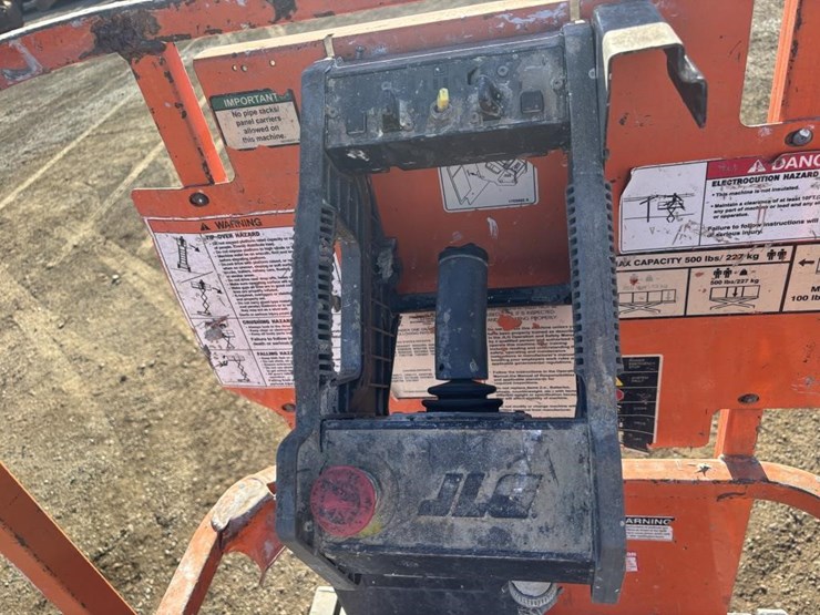 2014-jlg-1930es-image-14